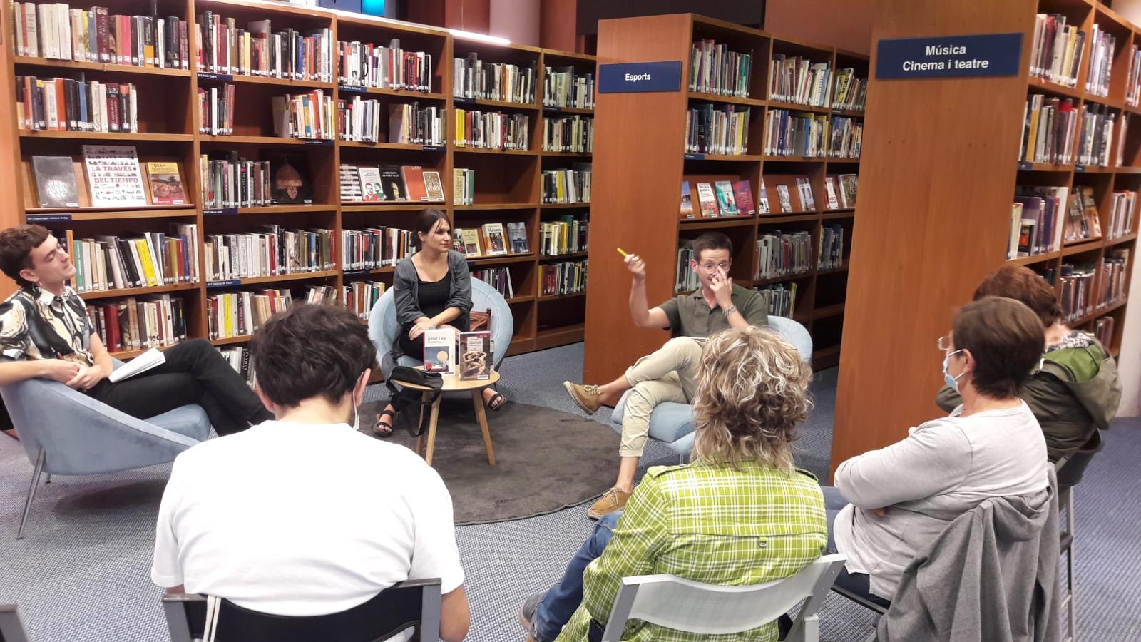 Talk with Alba Dalmau and Pol Guasch, at the Marià Vayreda Library